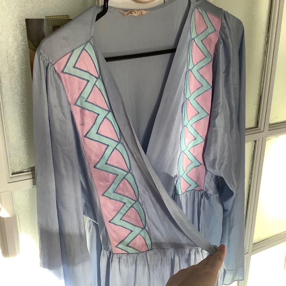 *SOLD* Beautiful vintage night gown 💖 - Picture 12 of 13